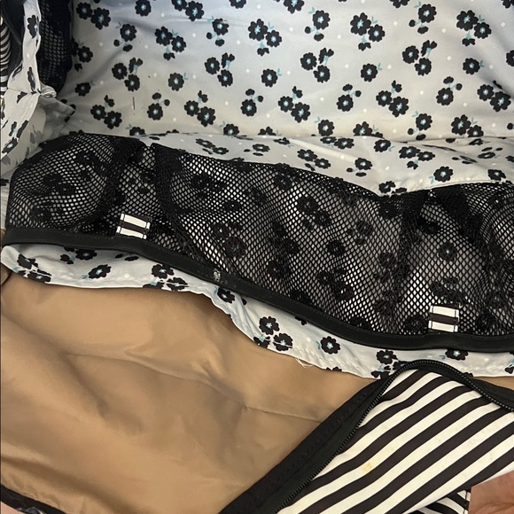 Stylish Black and White Striped Women's Bag - Picture 6 of 10